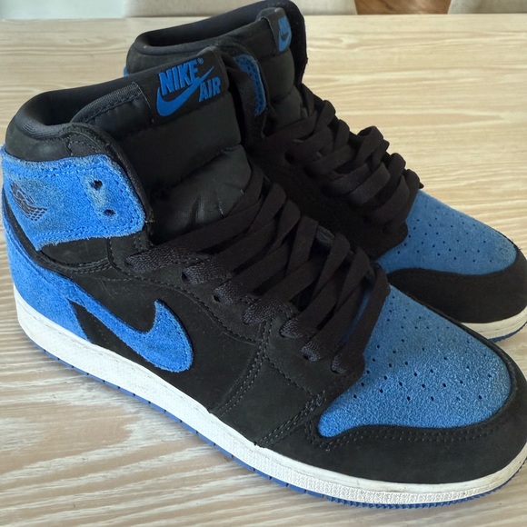 Nike Men's Black and Blue Sneakers - Picture 7 of 11